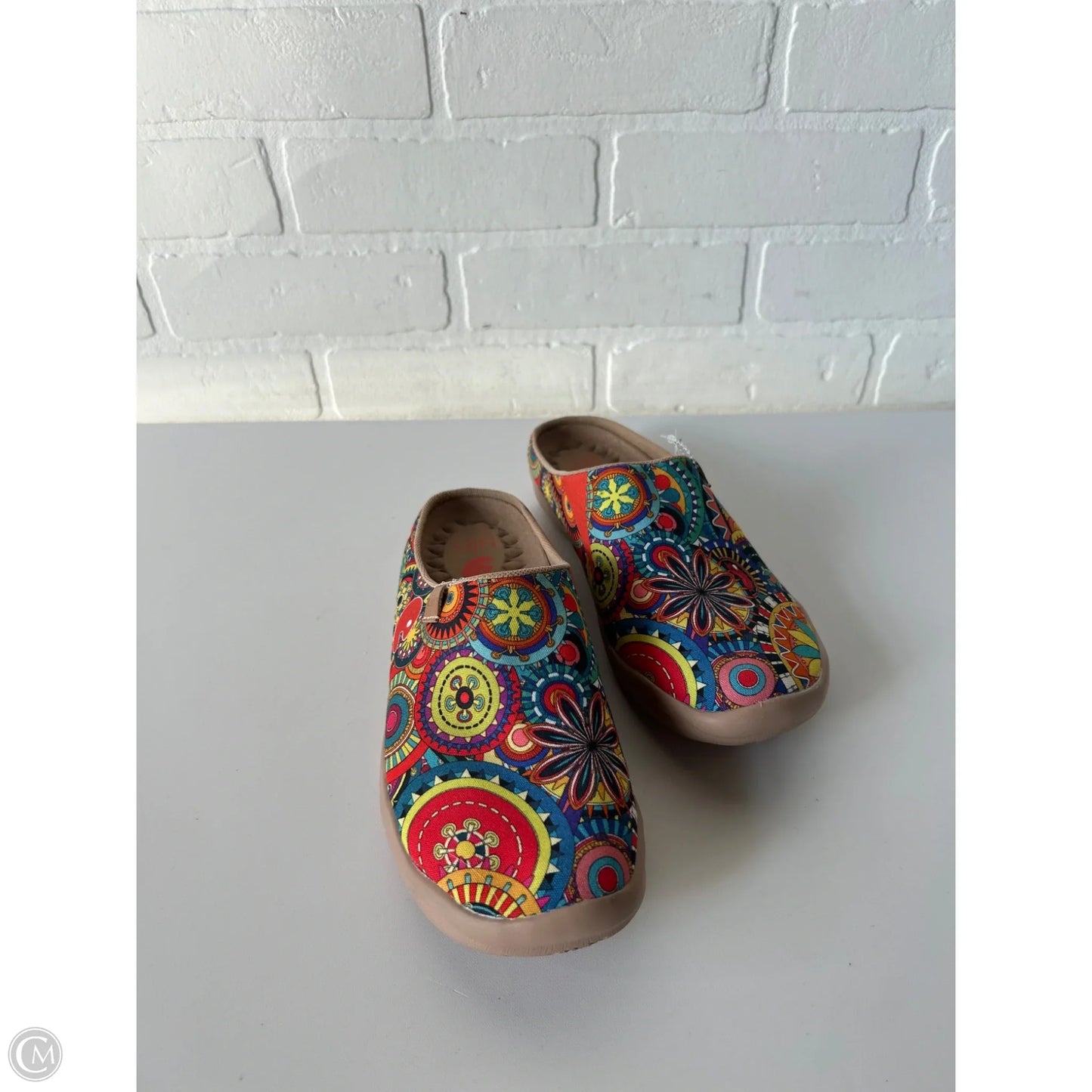 Shoes Flats By Clothes Mentor In Blue & Red, Size: 7