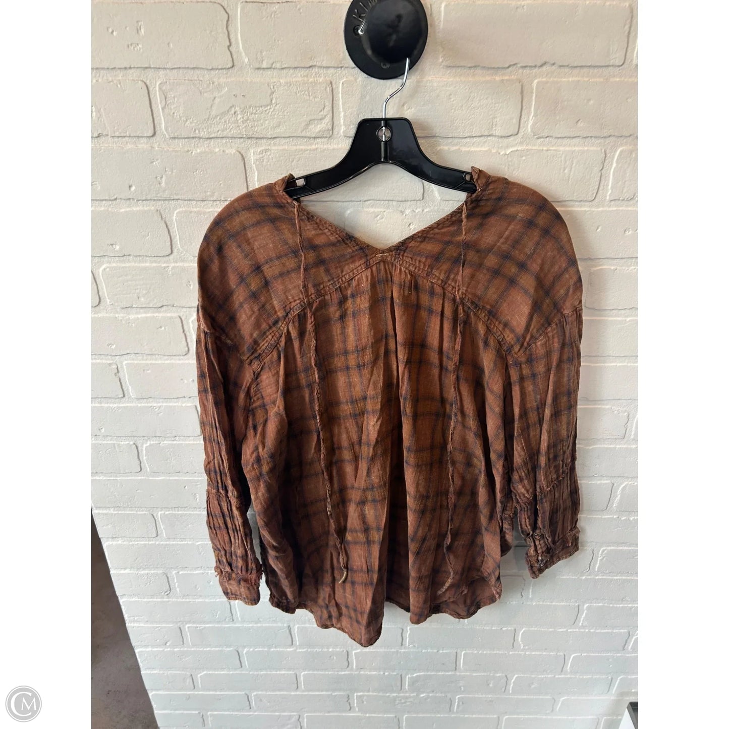 Top Long Sleeve By Free People In Brown, Size: S