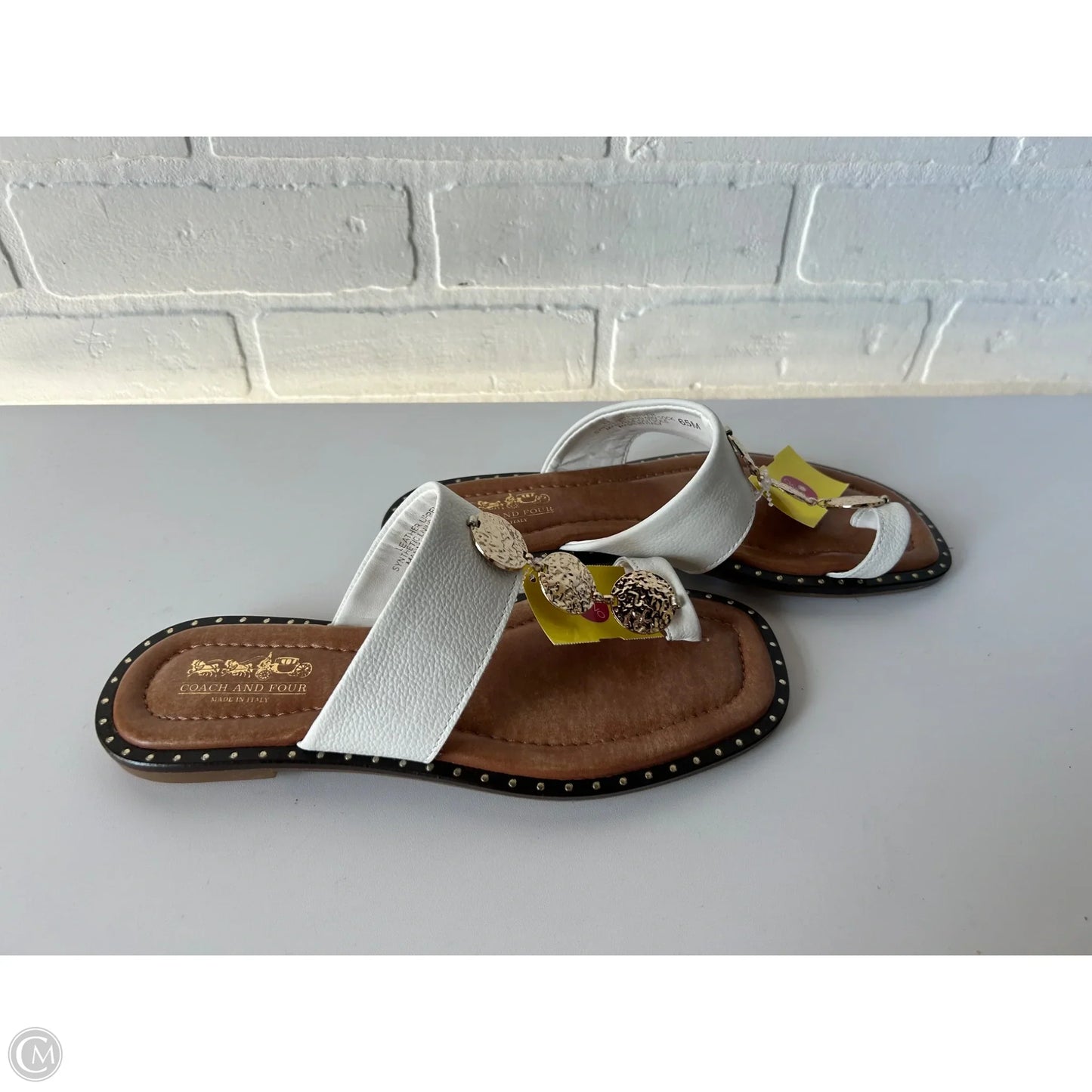 Sandals Flip Flops By Coach And Four In Brown & Cream, Size: 6.5