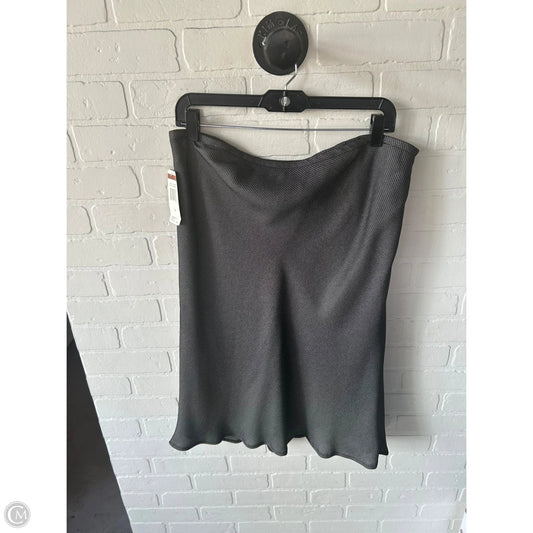 Skirt Midi By Clothes Mentor In Black, Size: 14