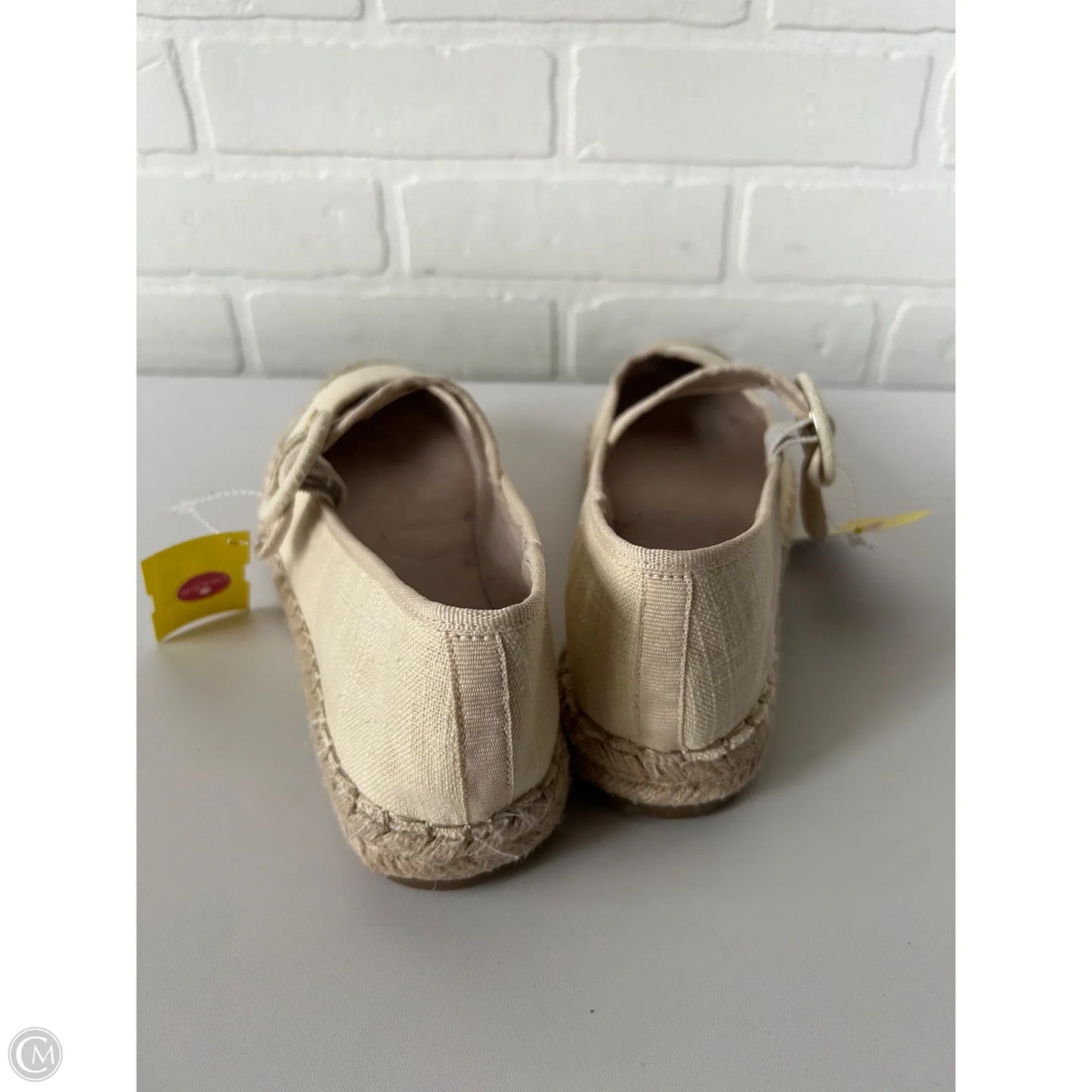 Shoes Flats By Bandolino In Tan, Size: 8.5