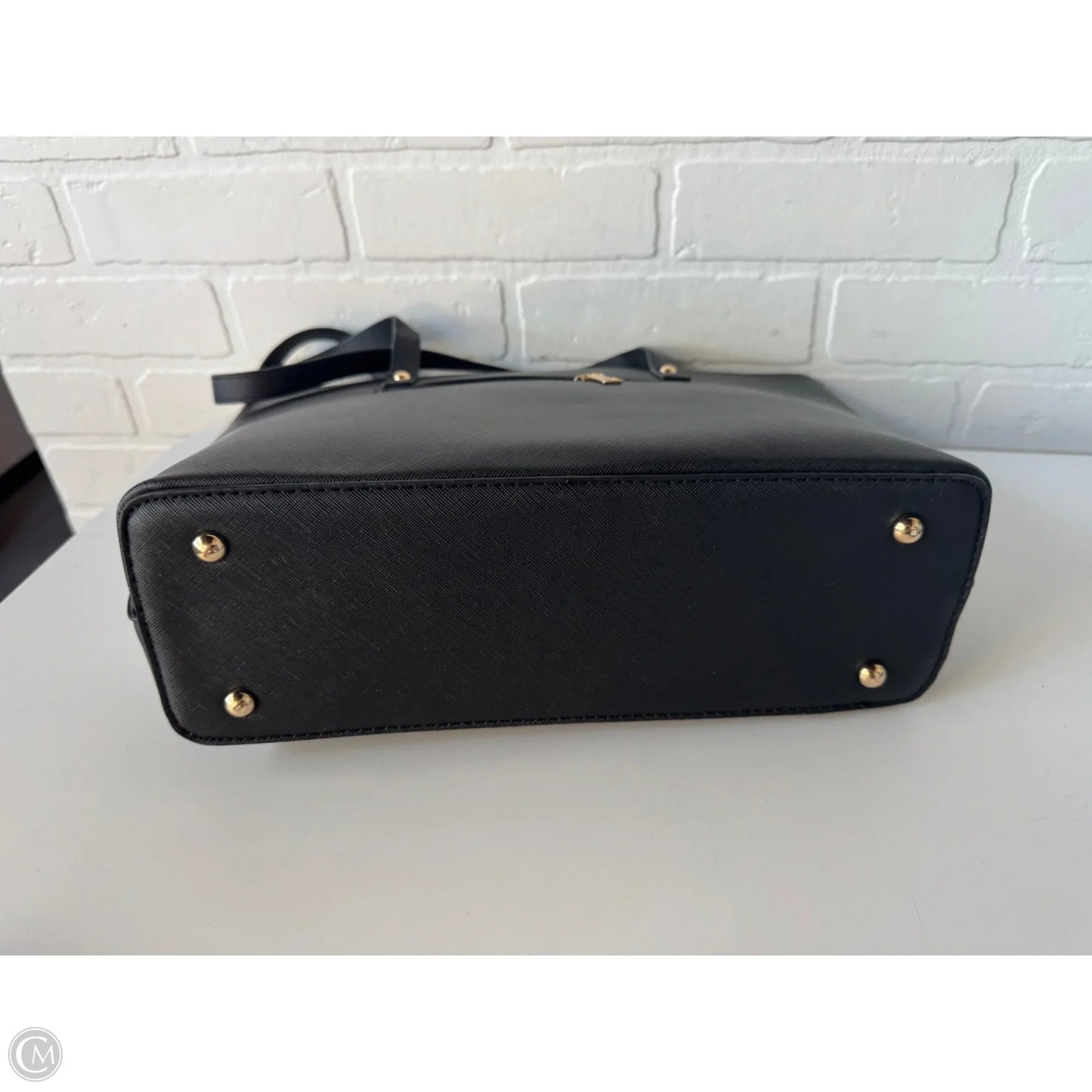 Tote By Clothes Mentor, Size: Medium