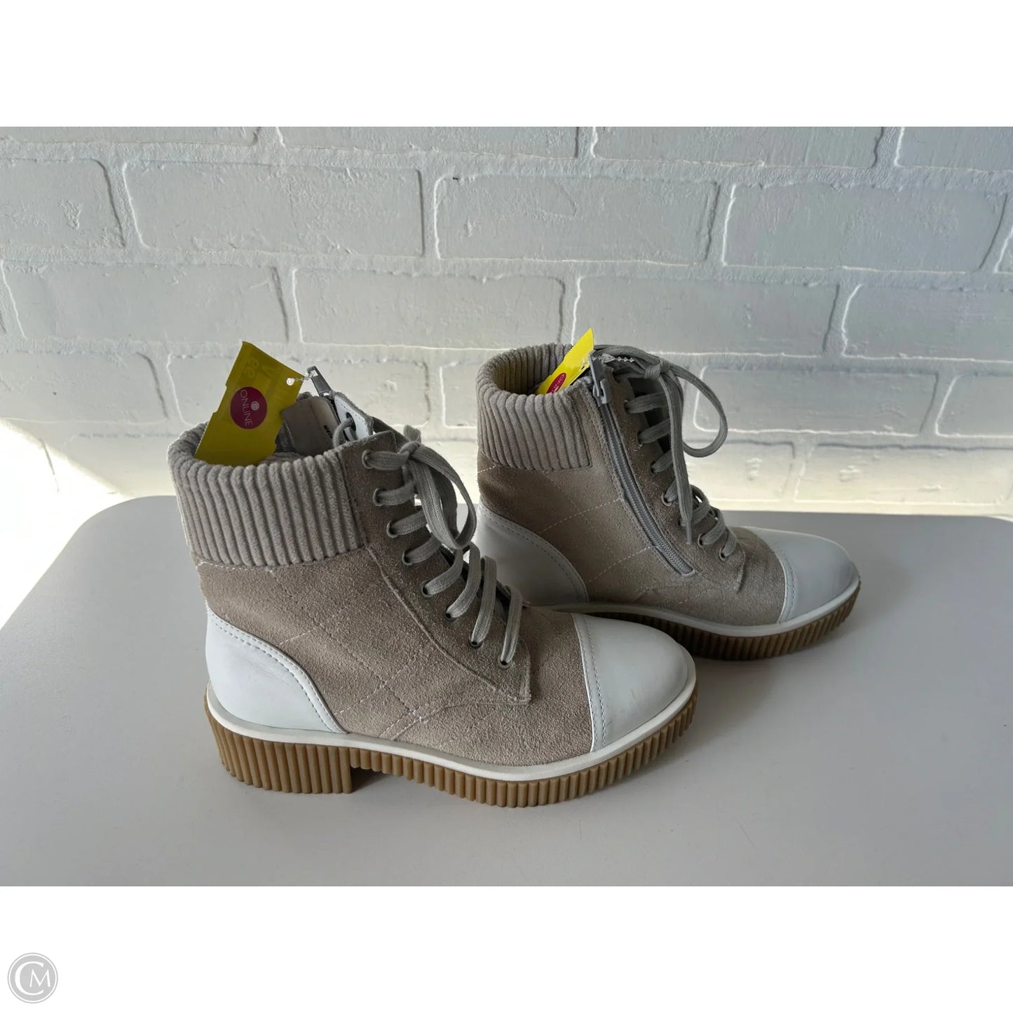 Boots Ankle Flats By Vaneli In Tan & White, Size: 7