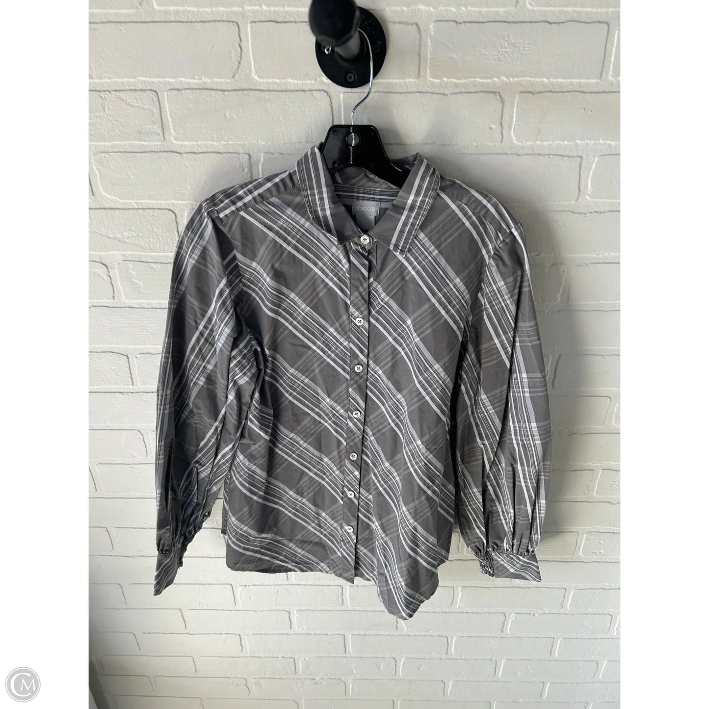 Top Long Sleeve By Chicos In Grey & White, Size: M