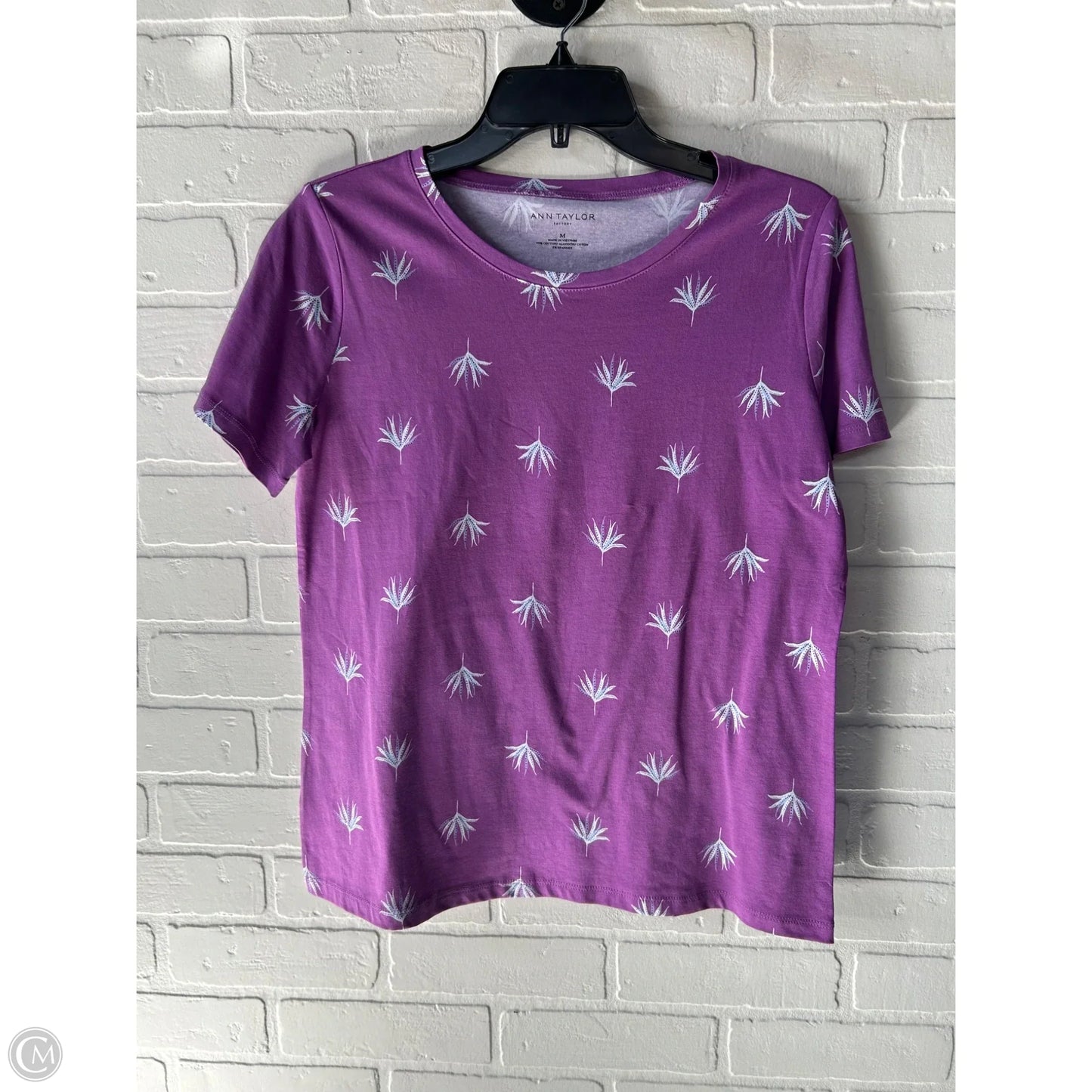 Top Short Sleeve Basic By Ann Taylor In Purple, Size: M