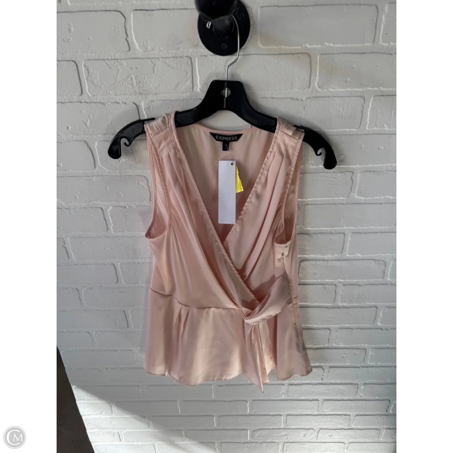 Top Sleeveless By Express In Pink, Size: M