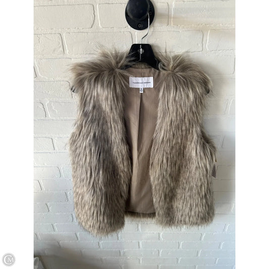 Vest Faux Fur & Sherpa By Cupcakes And Cashmere In Tan, Size: M