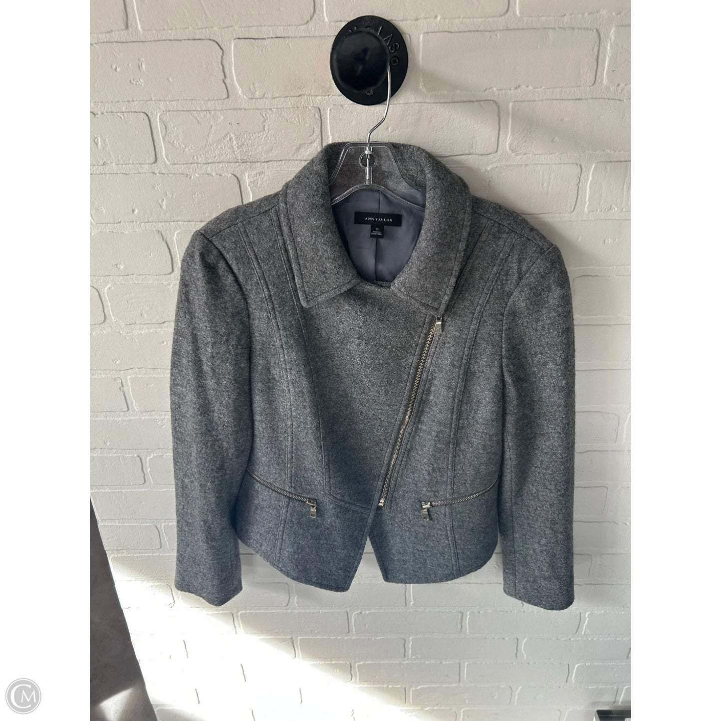 Blazer By Ann Taylor In Grey, Size: S