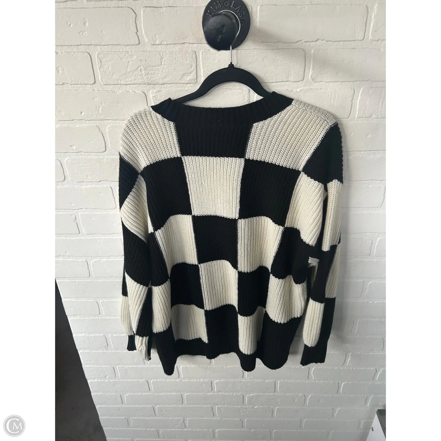 Sweater By Torrid In Black & White, Size: 1x
