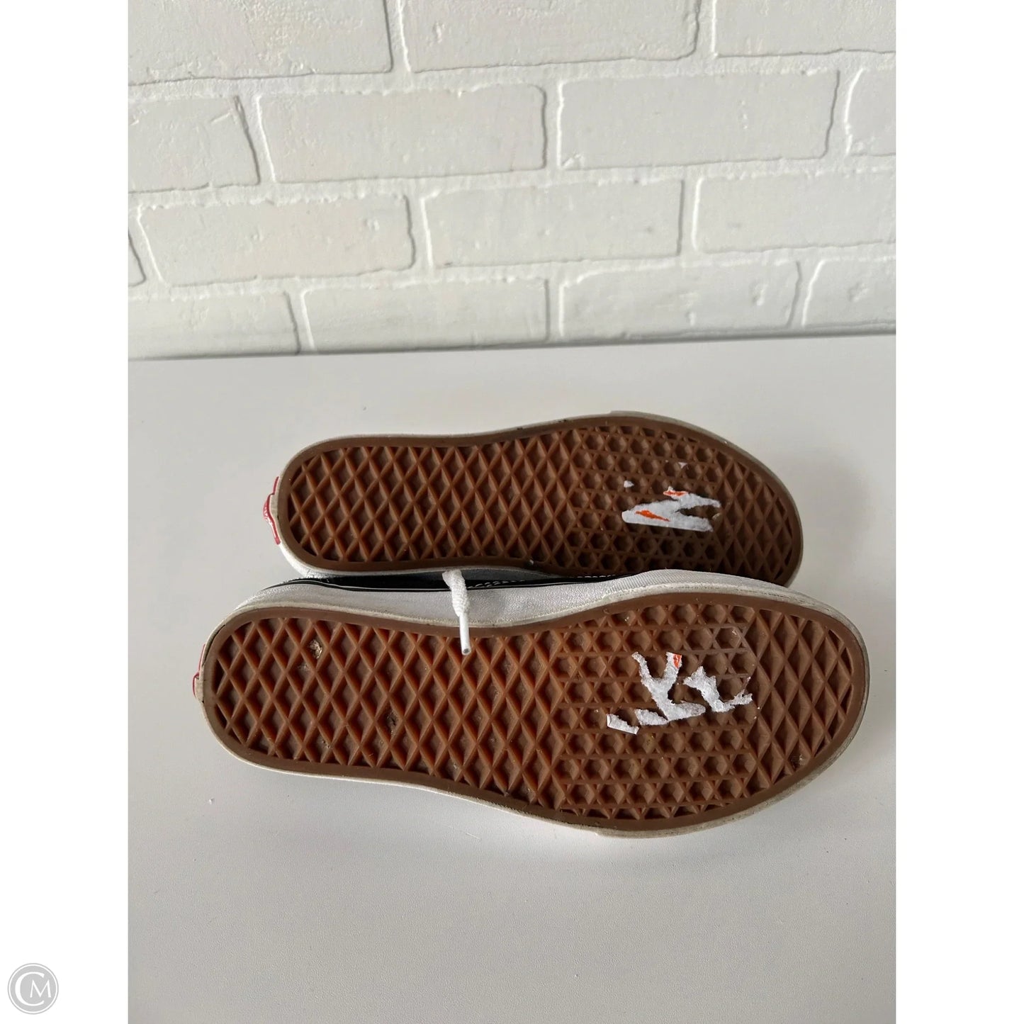 Shoes Sneakers By Vans In Black & White, Size: 7