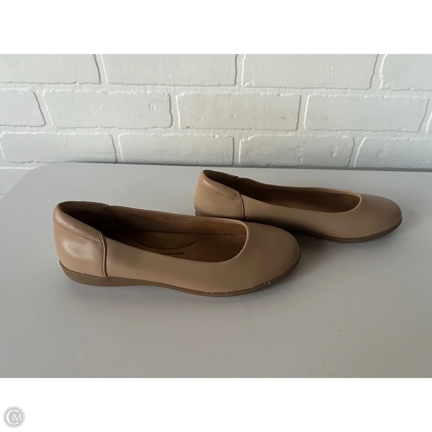 Shoes Flats By Dream Pairs In Tan, Size: 7