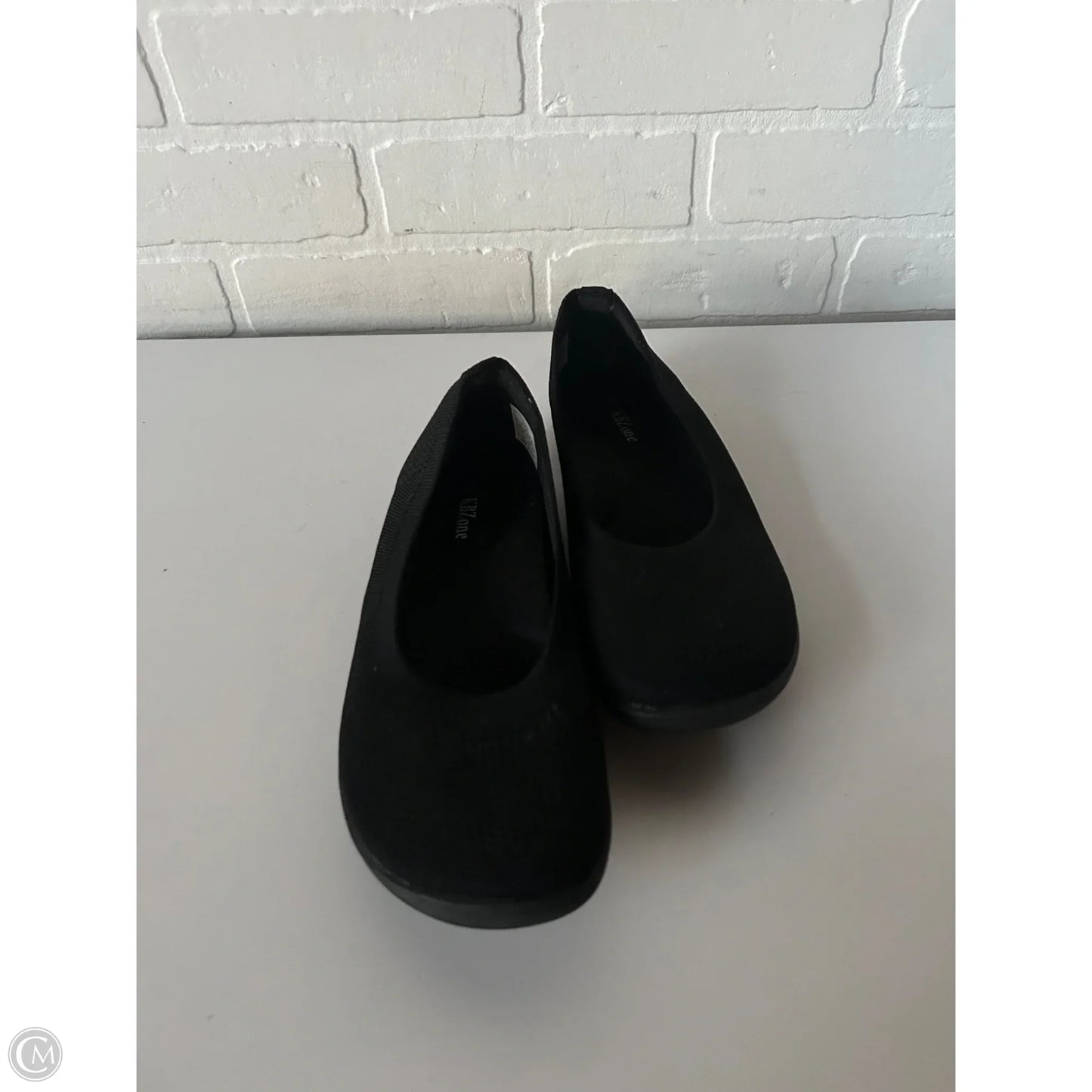 Shoes Flats By Clothes Mentor In Black, Size: 7