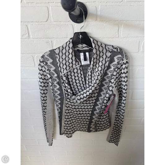 Sweater Cardigan By Bcbgmaxazria In Black & Grey, Size: Xs