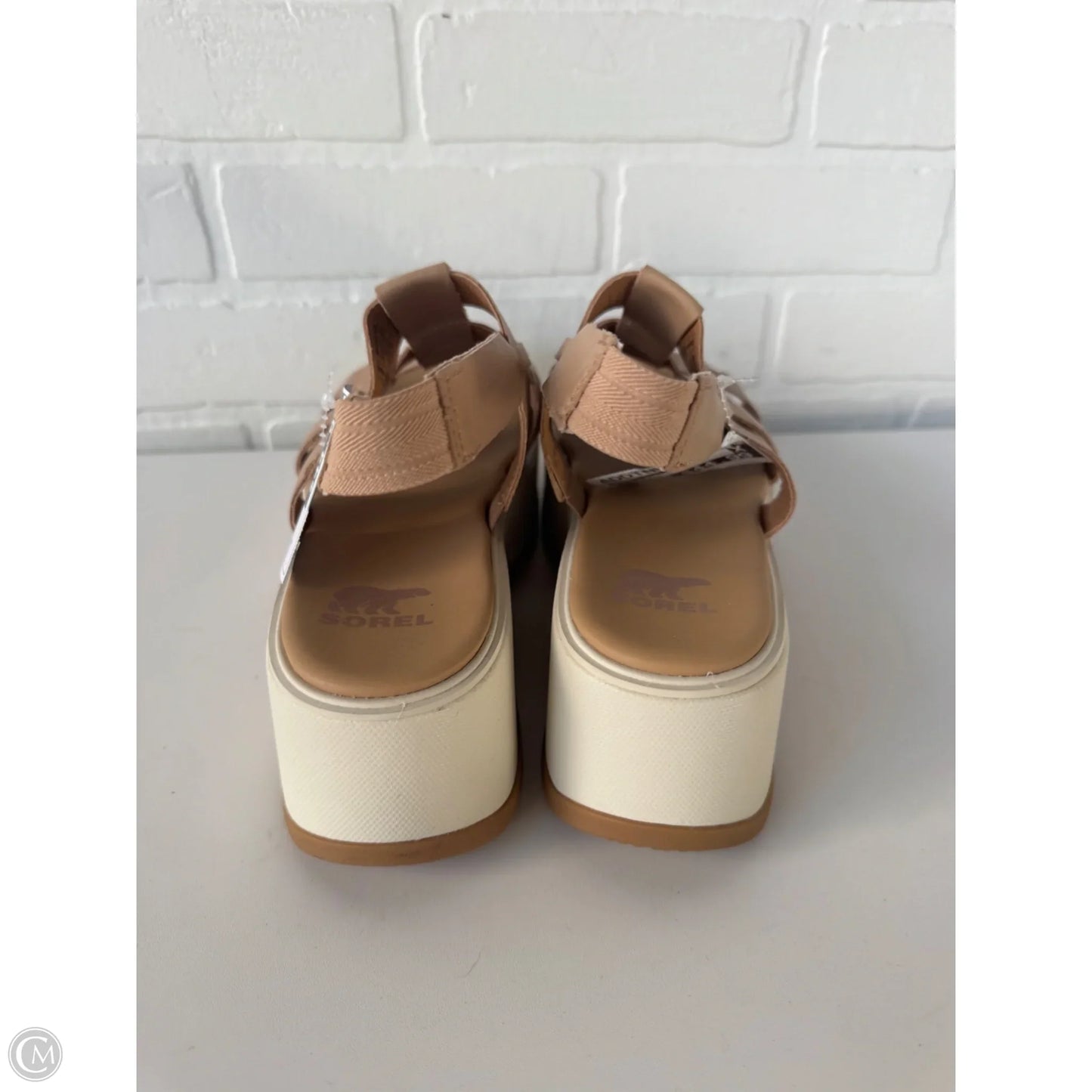 Sandals Flats By Sorel In Tan & White, Size: 9