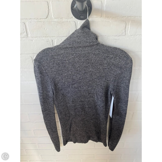 Sweater By Uniqlo In Grey, Size: M