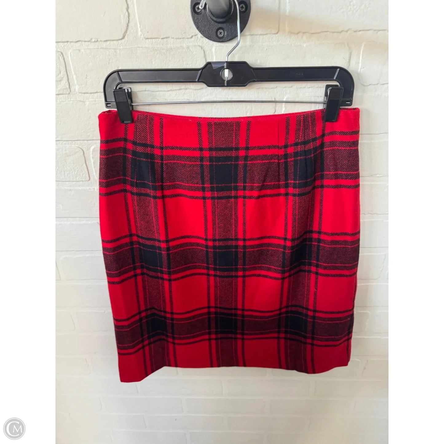 Skirt Mini & Short By Talbots In Black & Red, Size: 2