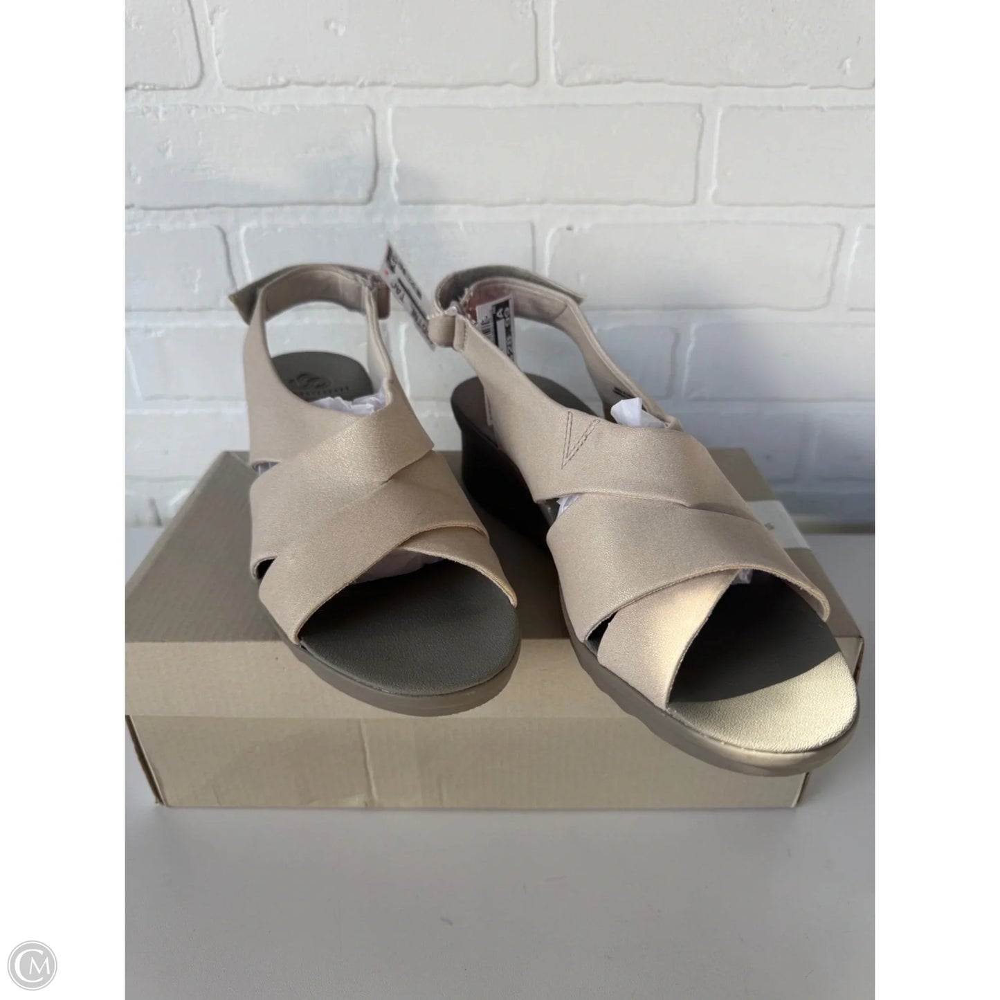 Shoes Heels Kitten By Clarks In Cream, Size: 9