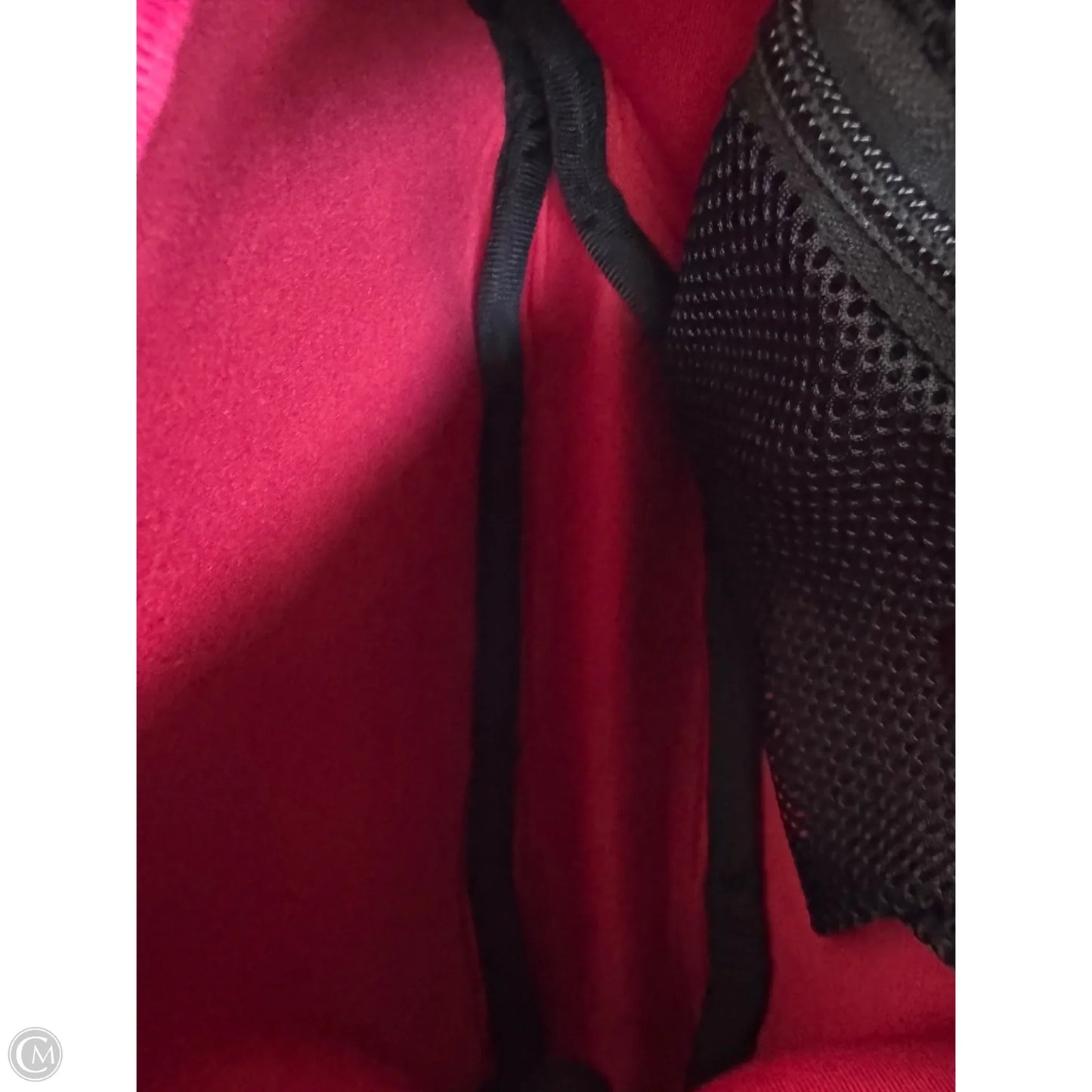 Makeup Bag By Clothes Mentor, Size: Medium