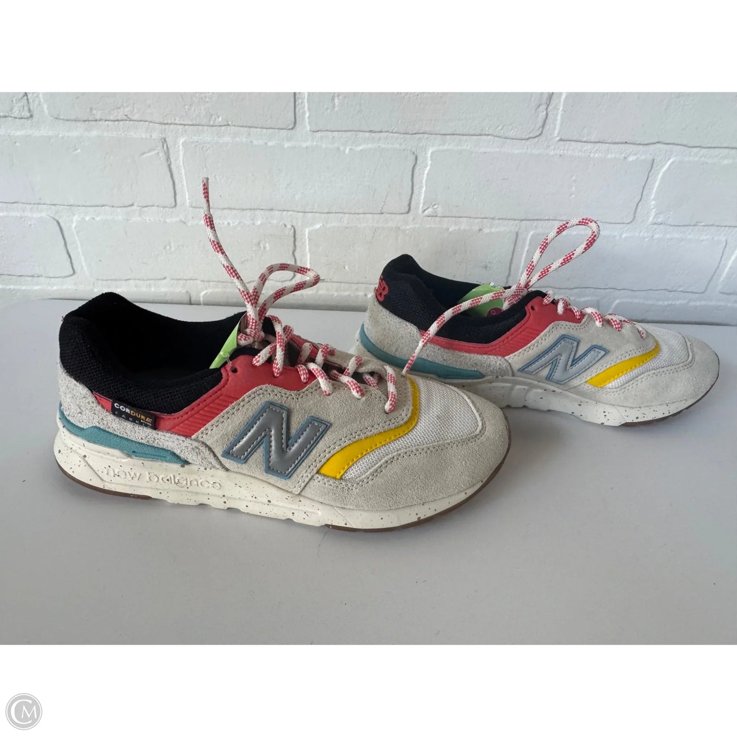 Shoes Athletic By New Balance In Tan & Yellow, Size: 7.5