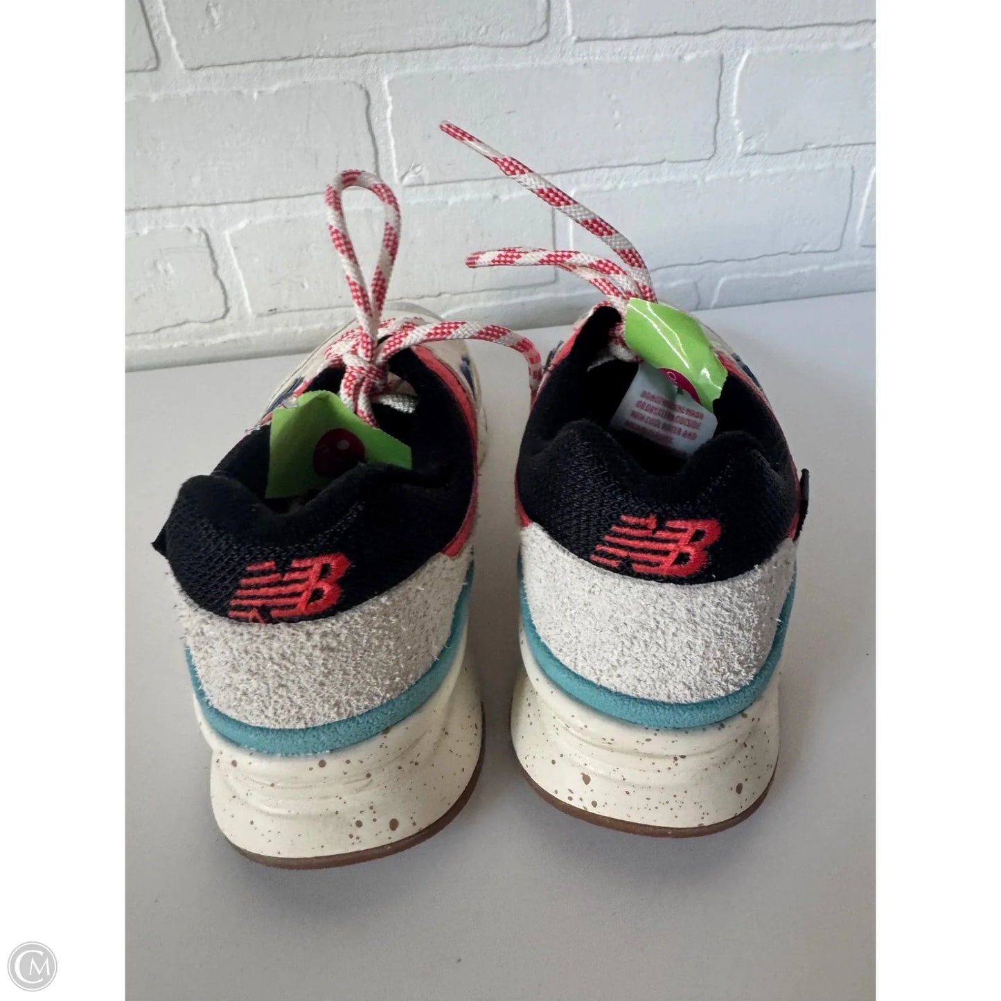 Shoes Athletic By New Balance In Tan & Yellow, Size: 7.5