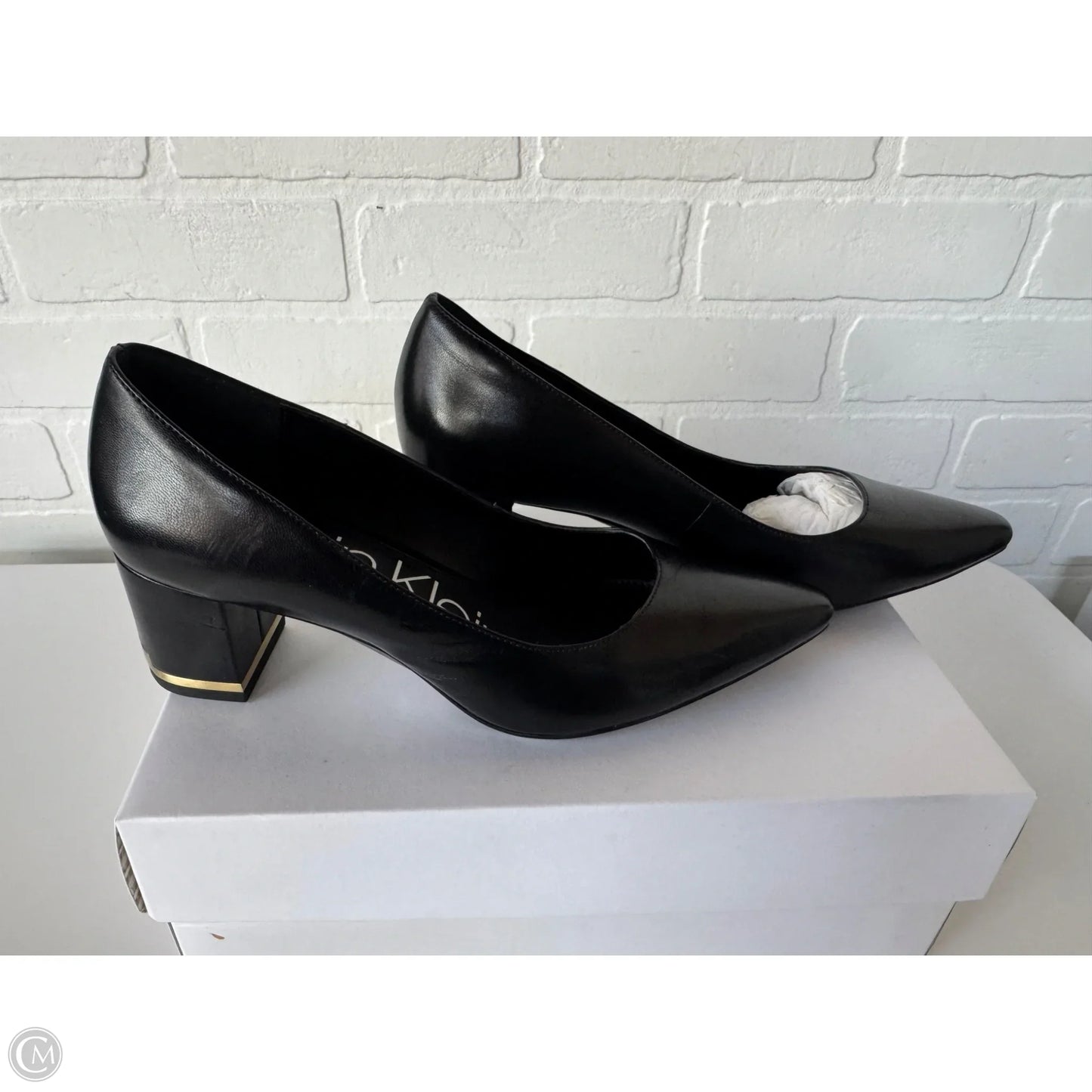 Shoes Heels Block By Calvin Klein In Black & Gold, Size: 6