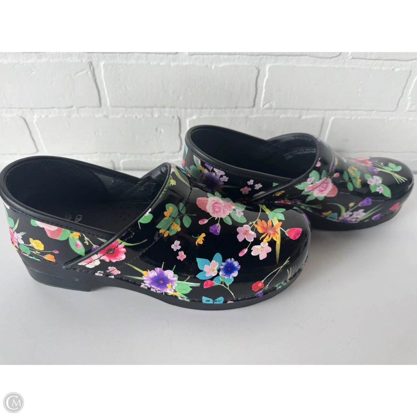 Shoes Flats By Dansko In Floral Print, Size: 11.5