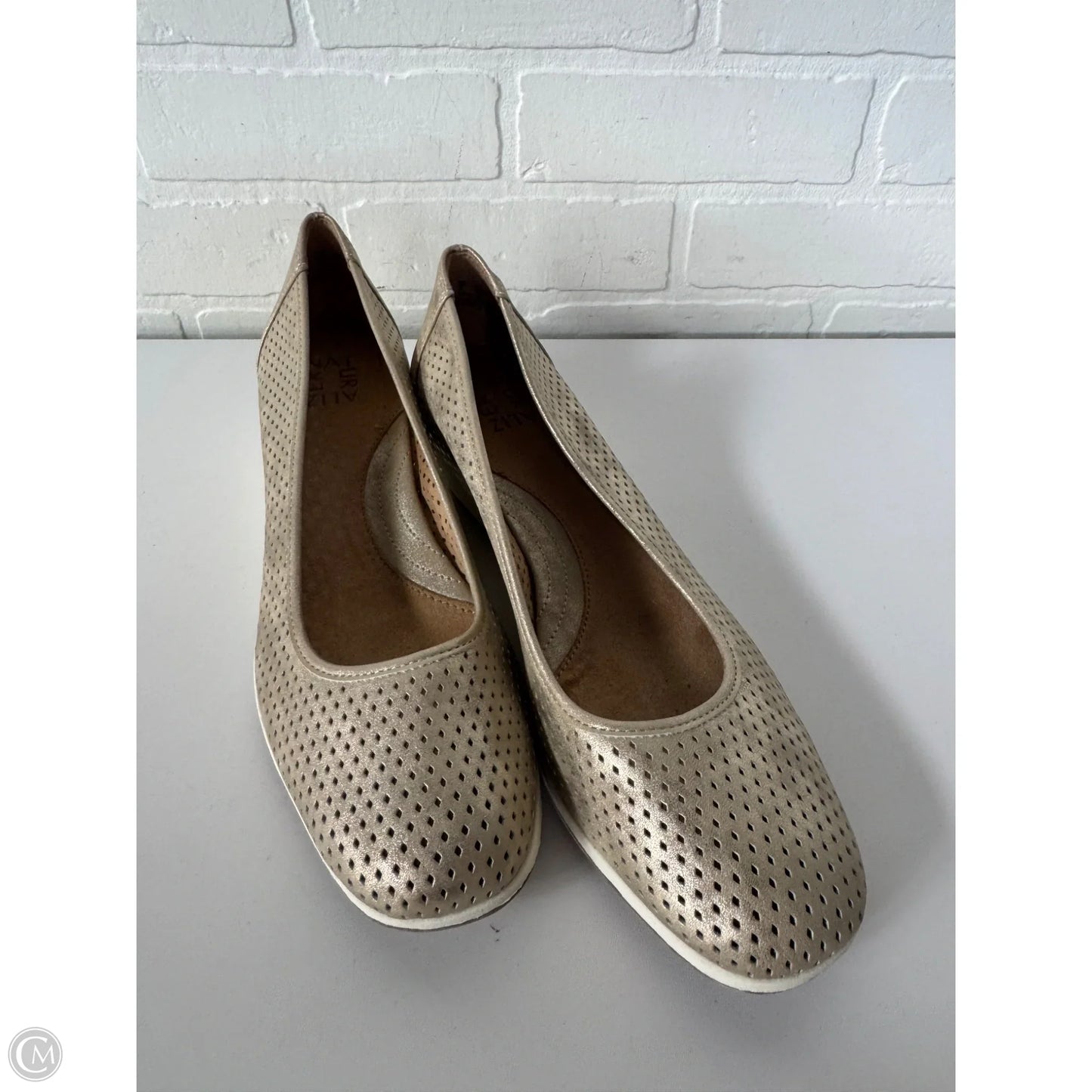 Shoes Heels Wedge By Naturalizer In Gold, Size: 10