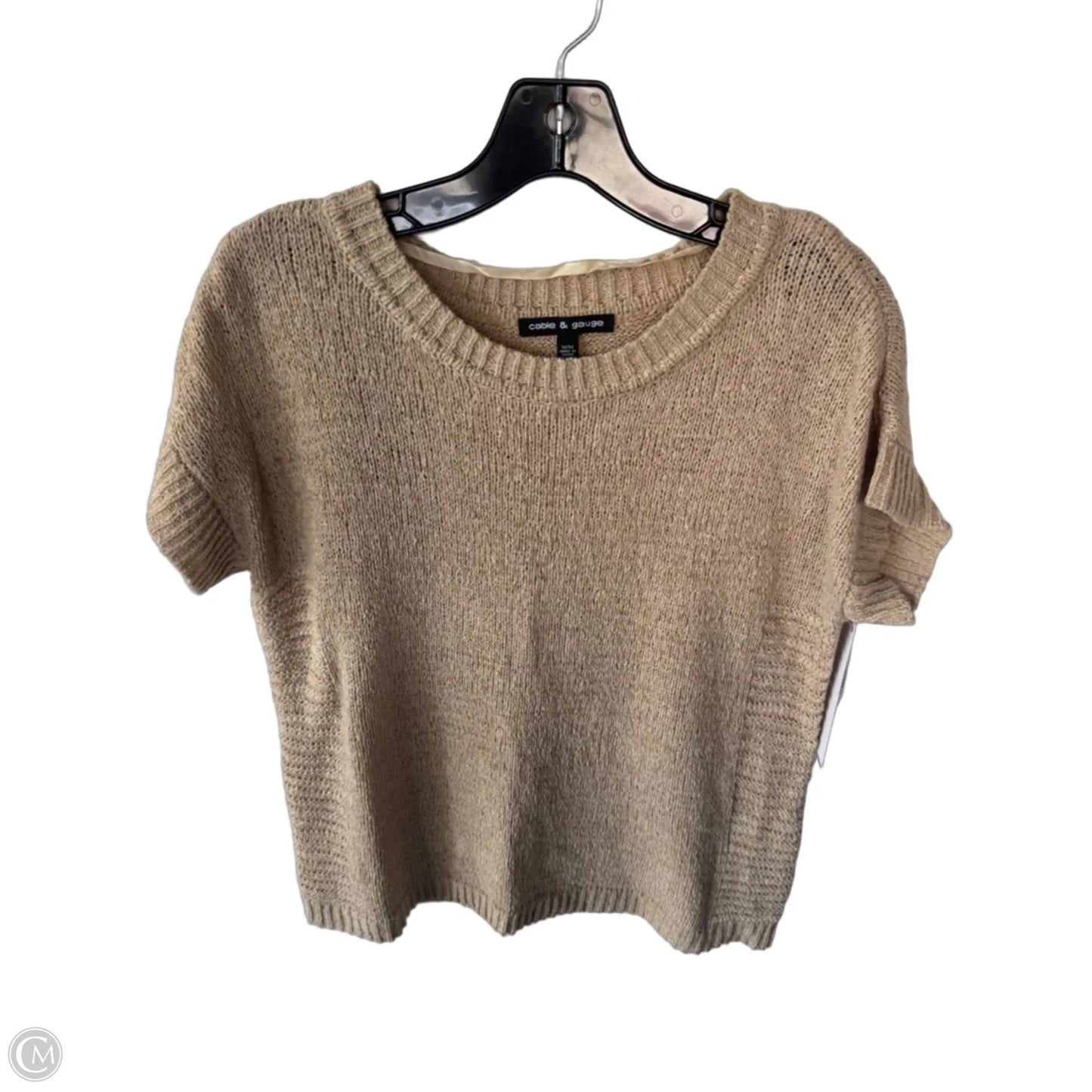 Sweater Short Sleeve By Cable And Gauge In Tan, Size: M