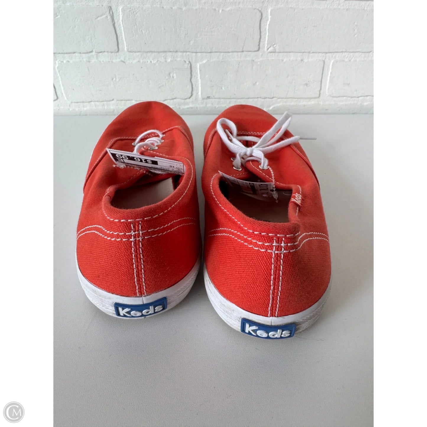 Shoes Sneakers By Keds In Red & White, Size: 10