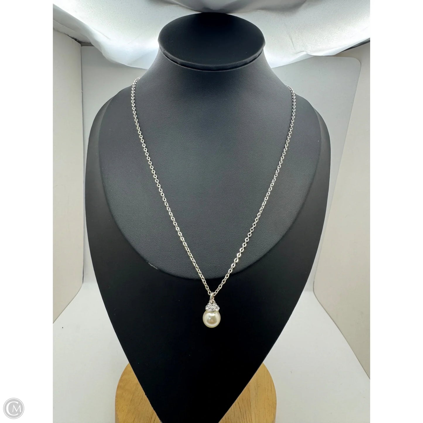 Necklace Charm By Clothes Mentor