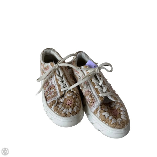 Shoes Sneakers By Free People In Pink & Tan, Size: 7.5