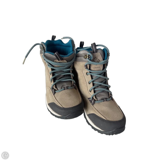 Shoes Hiking By Columbia In Tan, Size: 10