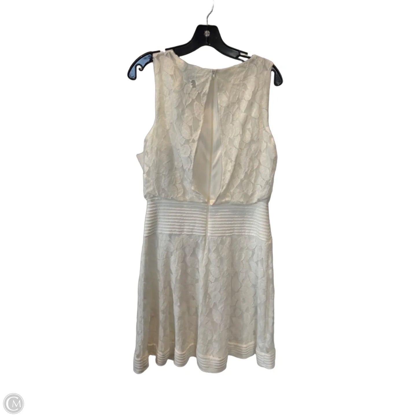 Dress Party Short By Gabby Skye In White, Size: M