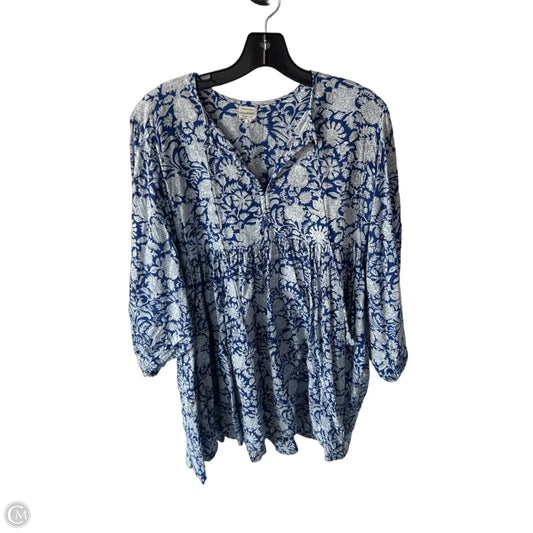 Dress Casual Short By Clothes Mentor In Blue & White, Size: L