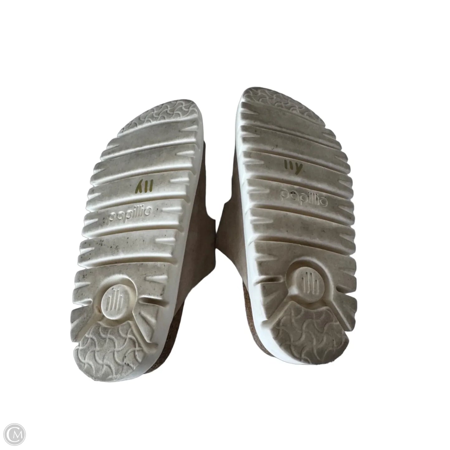 Sandals Flats By Cmb In Beige, Size: 6.5