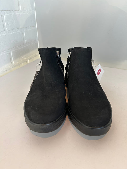 Boots Ankle Flats By Munro In Black, Size: 9