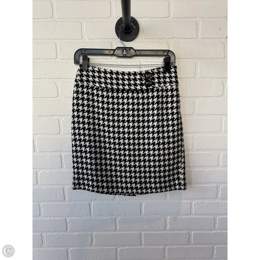 Skirt Mini & Short By Ann Taylor In Black & White, Size: 0p