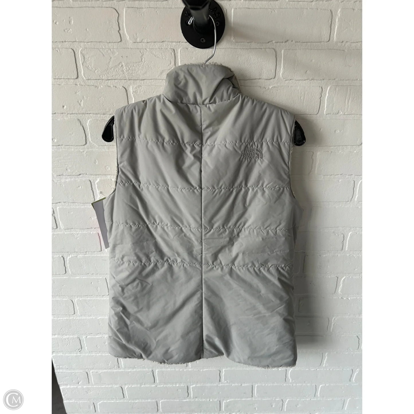 Vest Puffer & Quilted By The North Face In Grey, Size: S