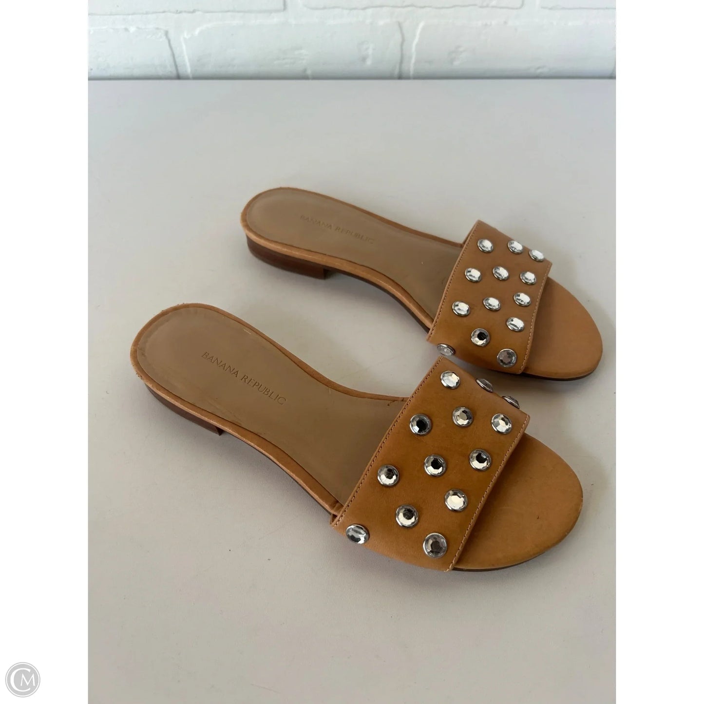 Sandals Flats By Banana Republic In Tan, Size: 5.5