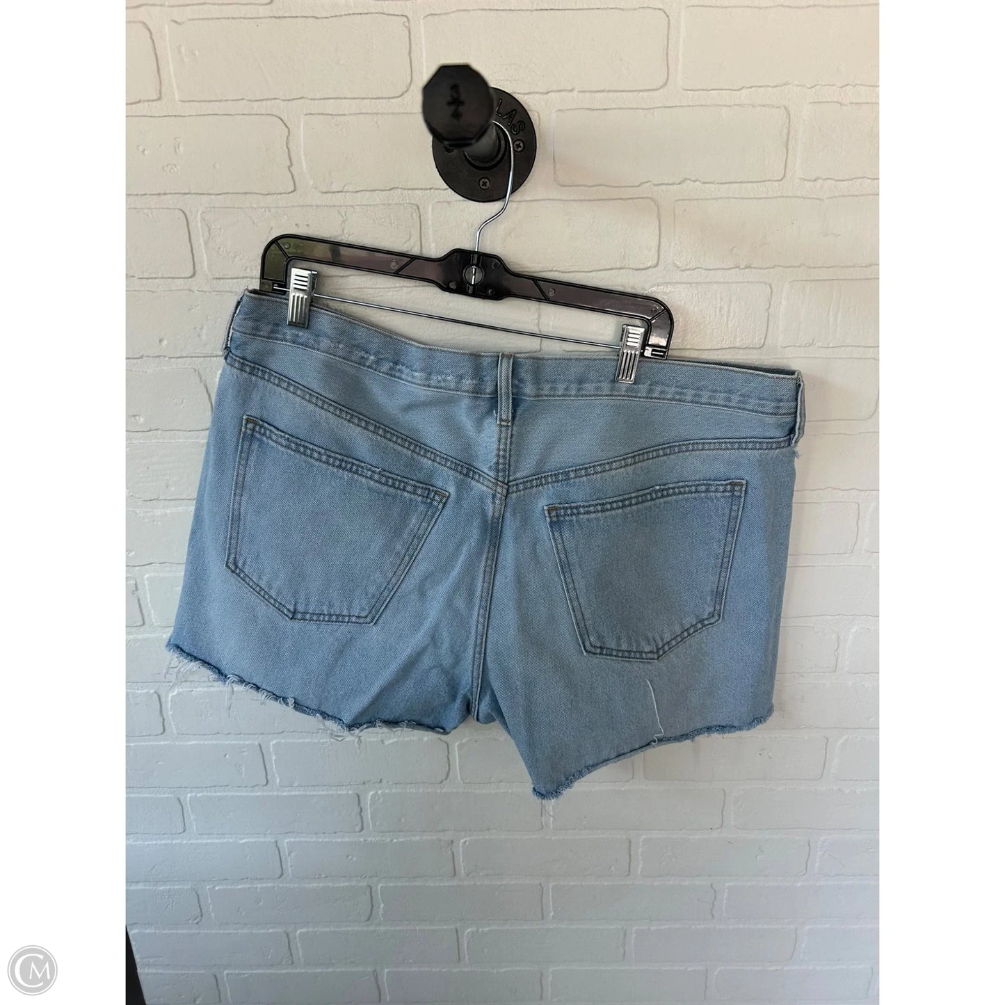 Shorts By Universal Thread In Blue Denim, Size: 16