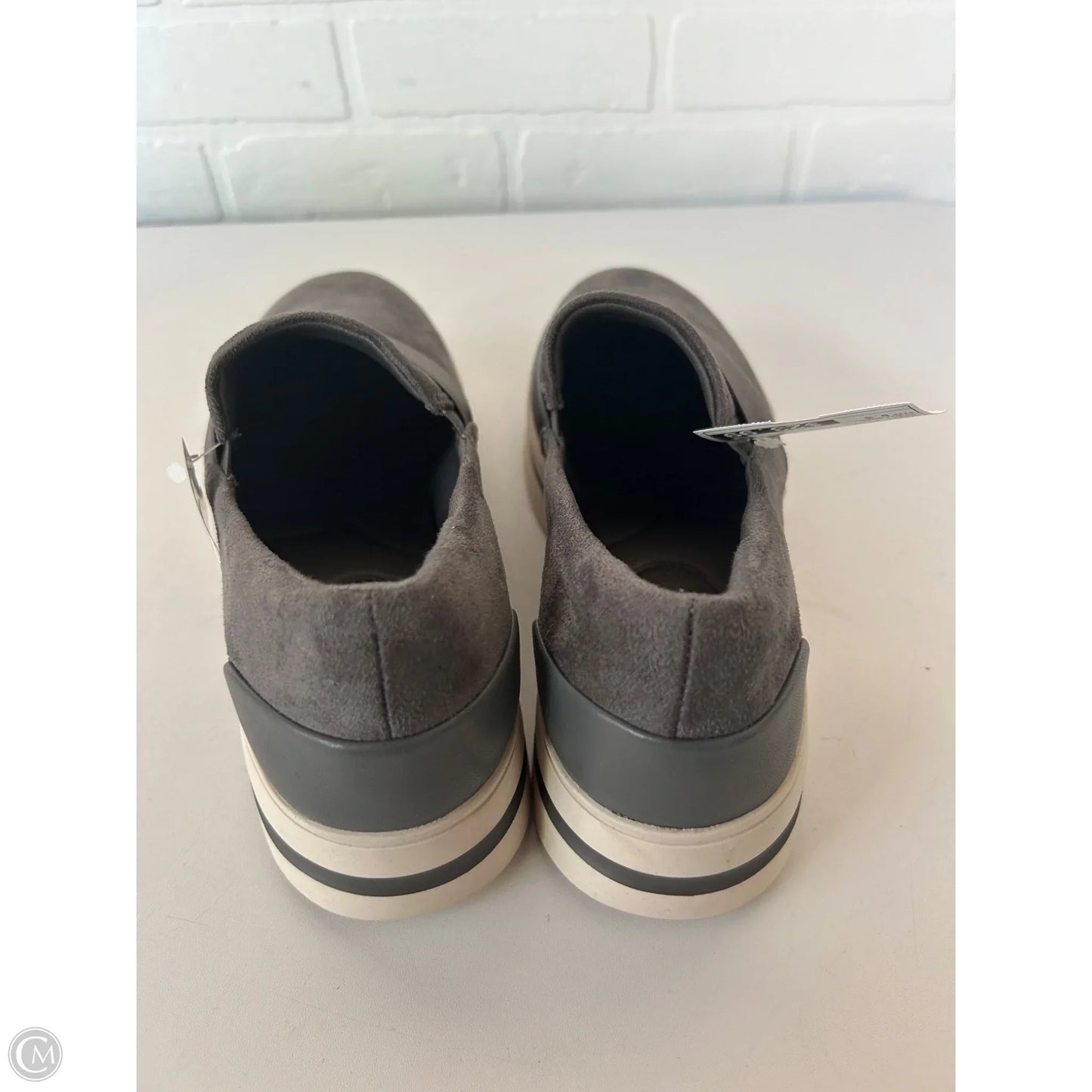 Shoes Flats By Clarks In Grey, Size: 9.5