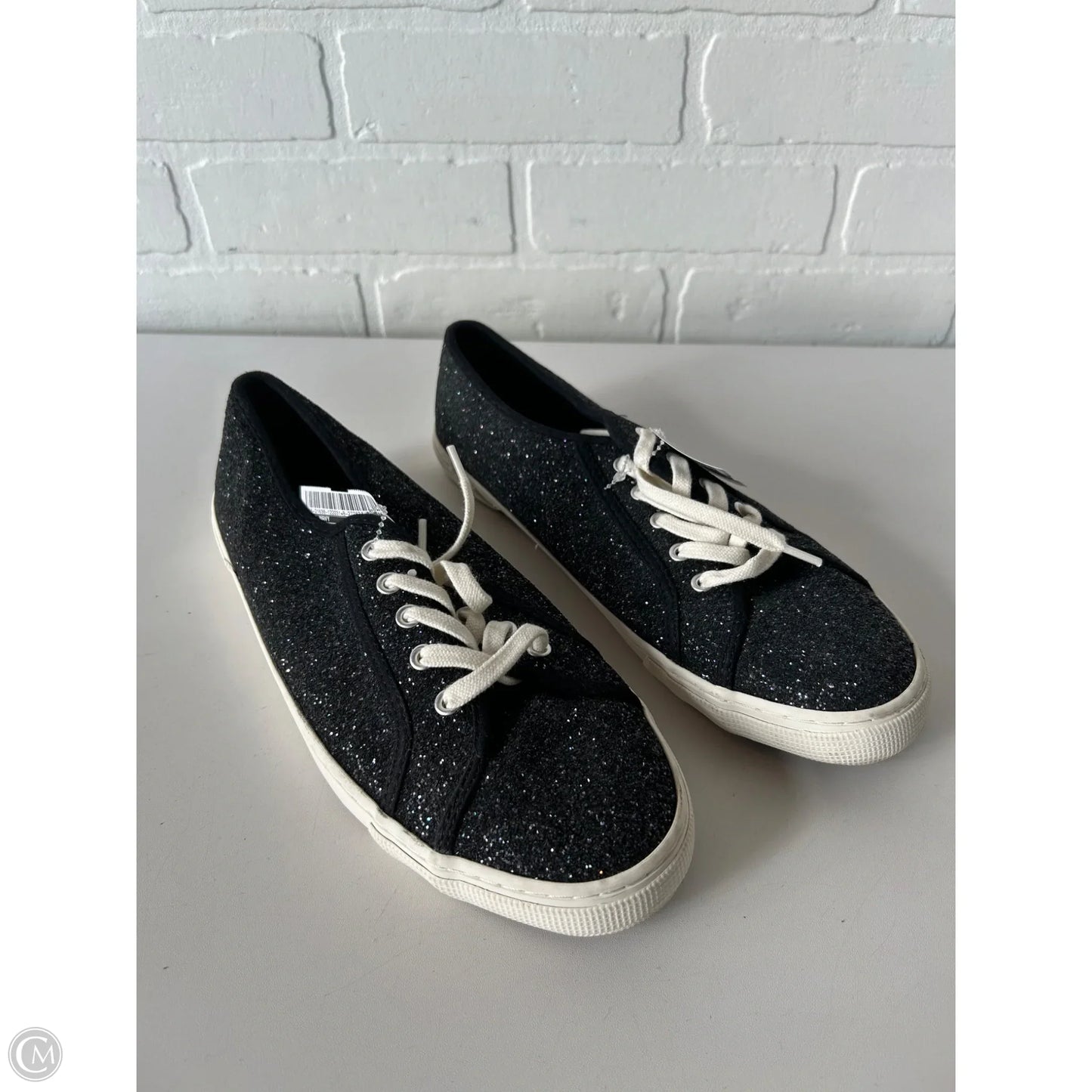 Shoes Sneakers By Old Navy In Black, Size: 10