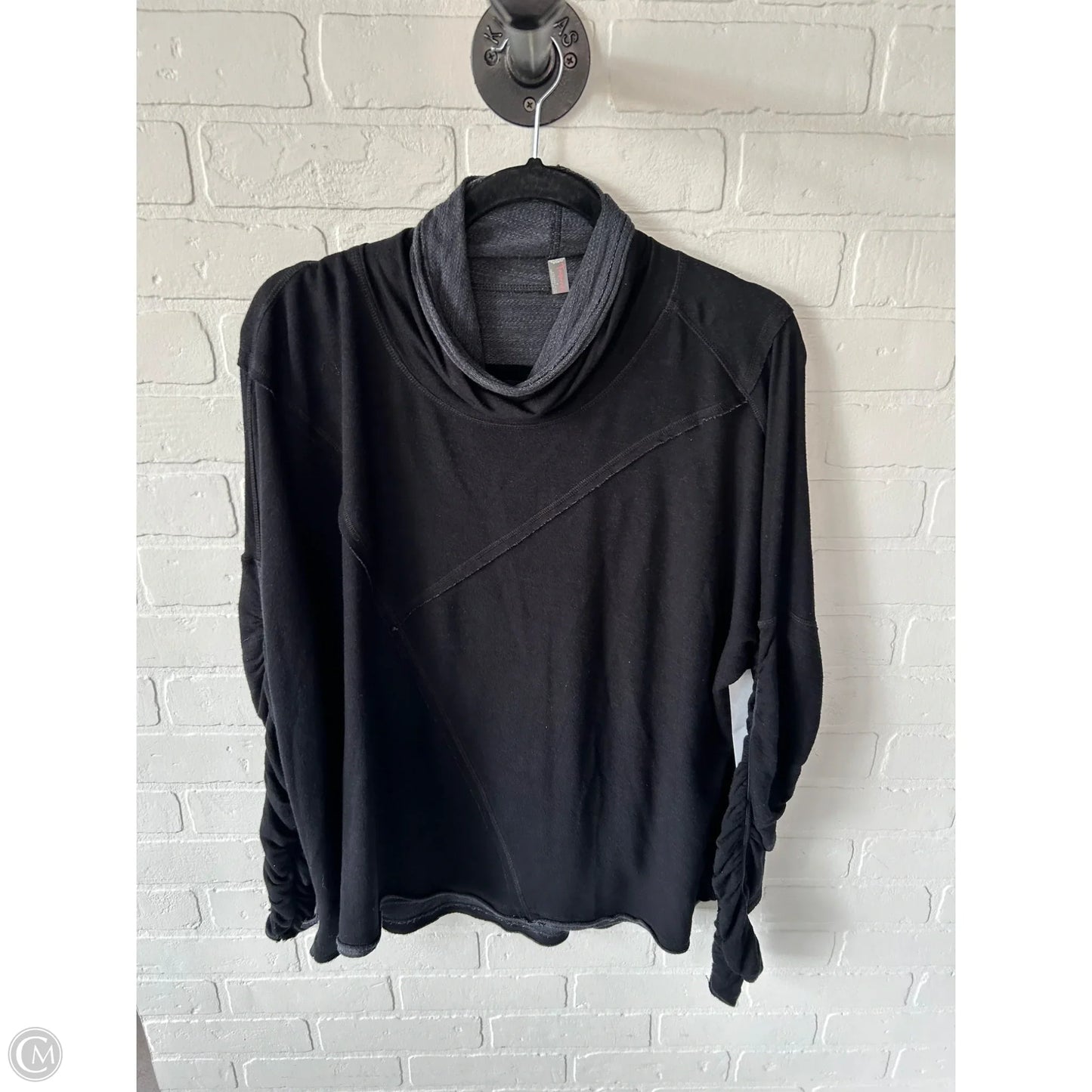 Top Long Sleeve By Free People In Black, Size: S