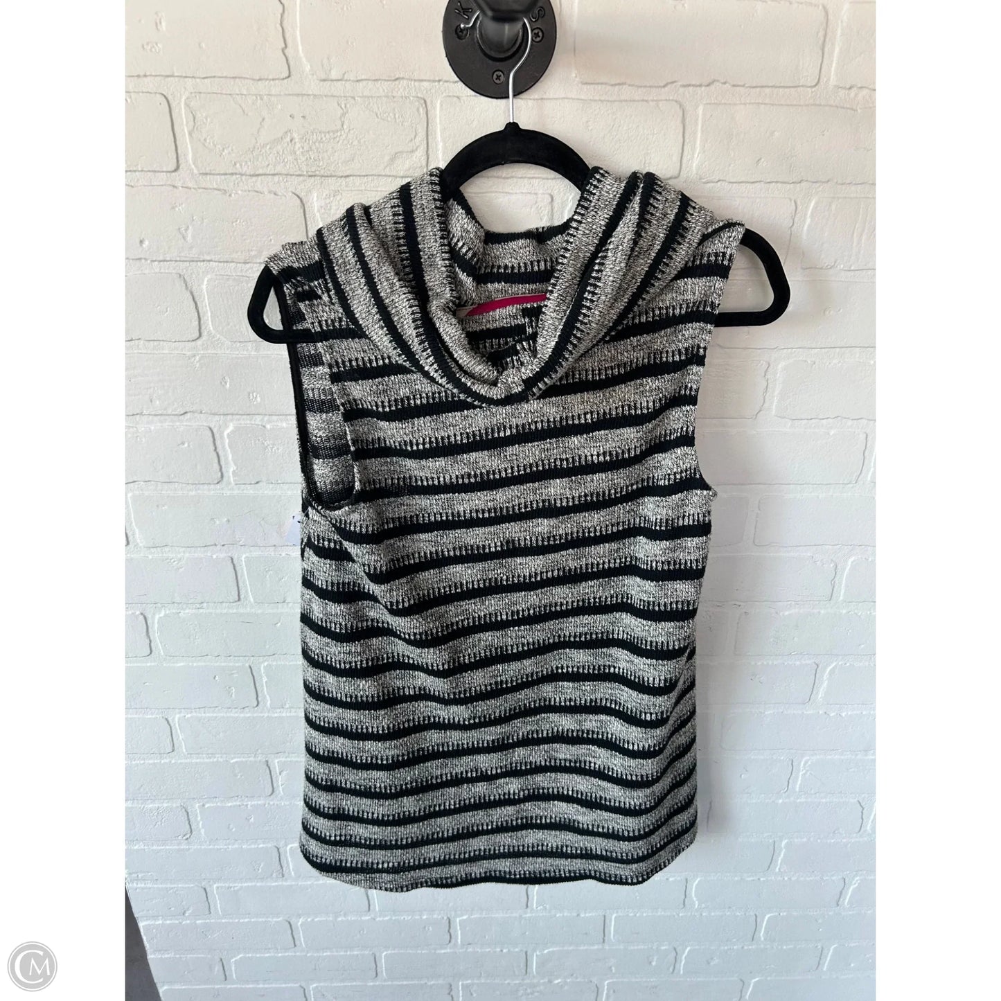 Sweater Short Sleeve By Dolan Left Coast In Black & Grey, Size: L