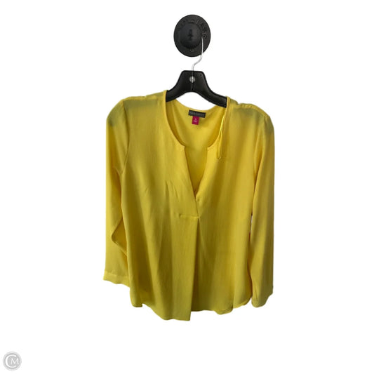 Top Long Sleeve By Vince Camuto In Yellow, Size: M
