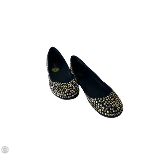 Shoes Flats By Candies In Black & Gold, Size: 8