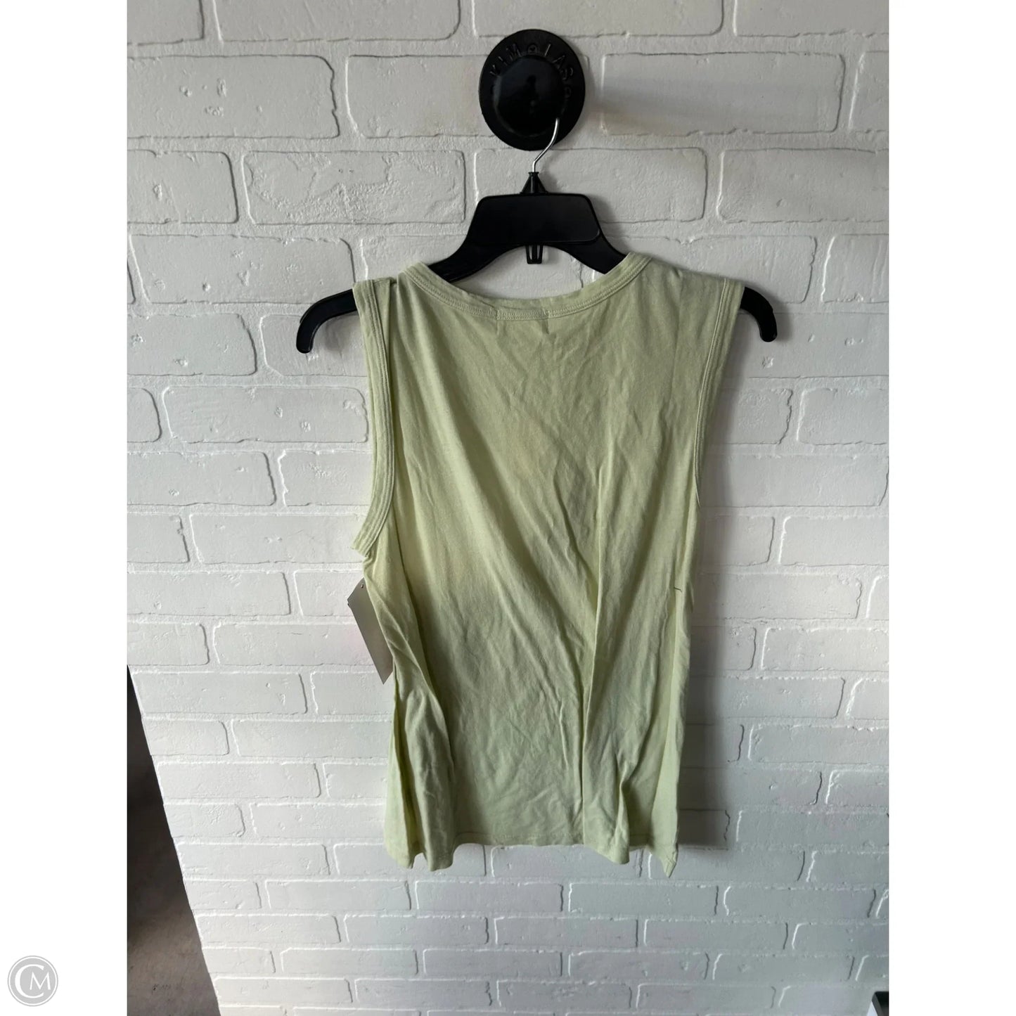 Top Sleeveless By T.la In Green, Size: L