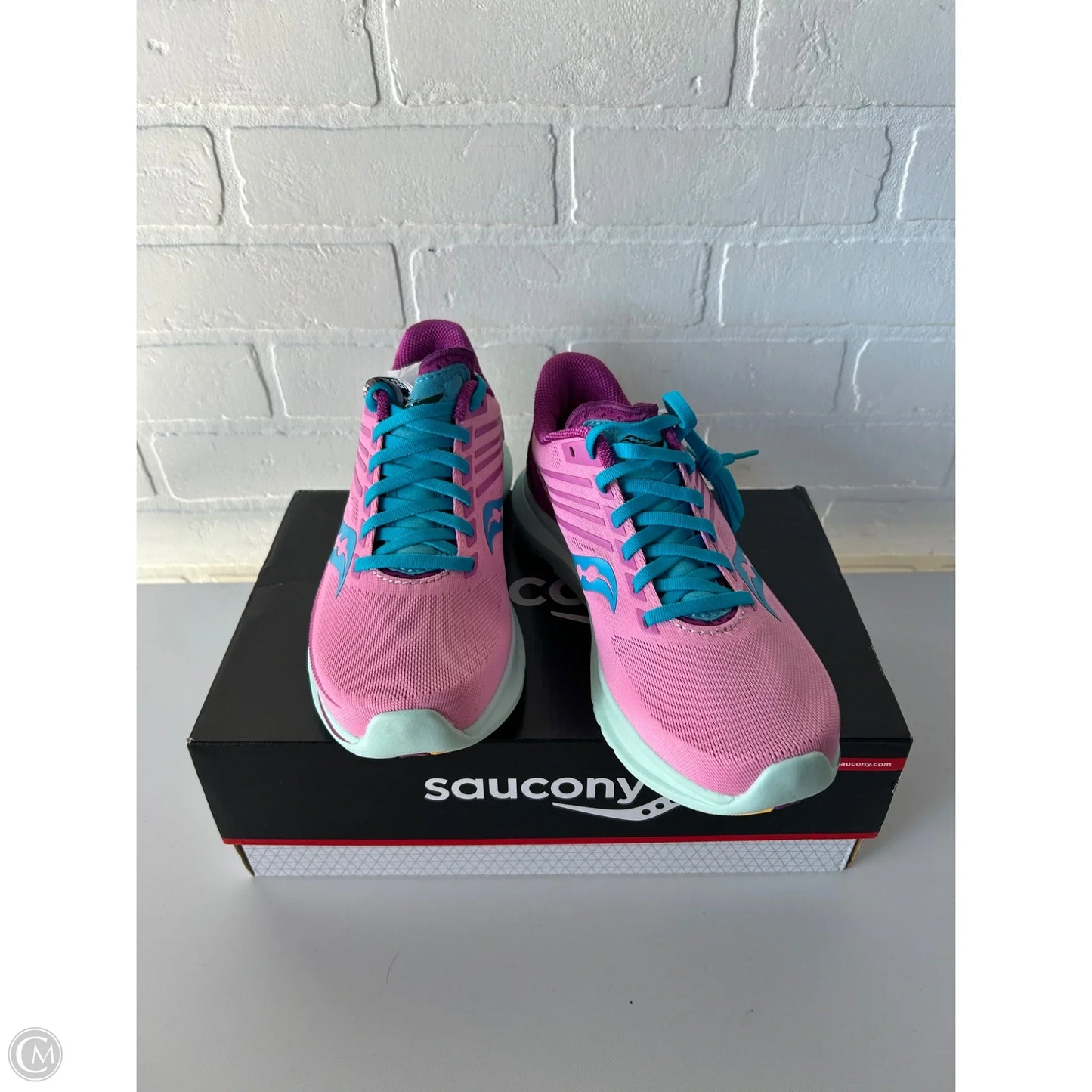 Shoes Athletic By Saucony In Pink, Size: 8.5