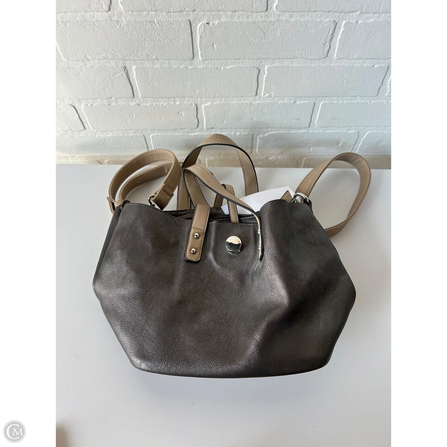 Handbag By Clothes Mentor, Size: Medium