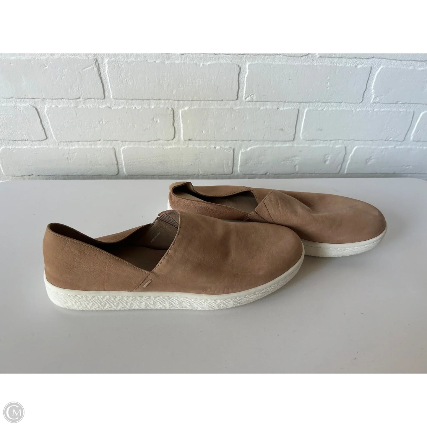 Shoes Flats By Eileen Fisher In Tan, Size: 10